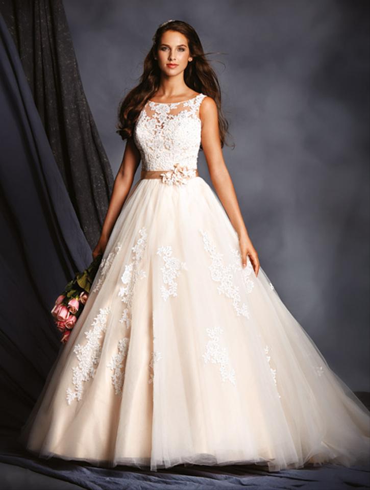 Home | Wedding Gowns Outlet (WGO)